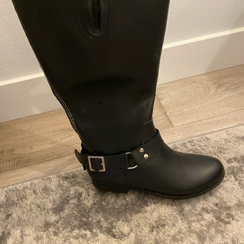 Steve Madden rain boots